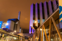 Farbiger Industriekoloss